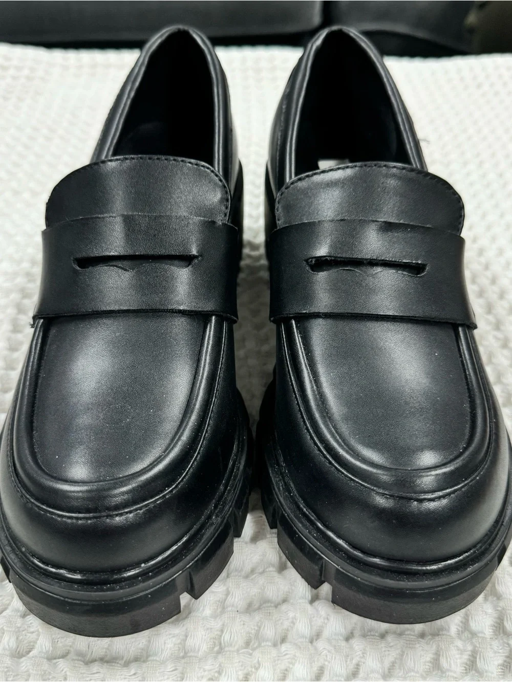 NWT Steve Madden Handy Lugg Platform Loafer Shoes. Black Leather Size 8.5
